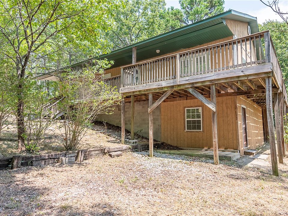 1st image of 104 Cardinal Ln
