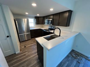 2242 Wyckoff St, Alton, IL 62002