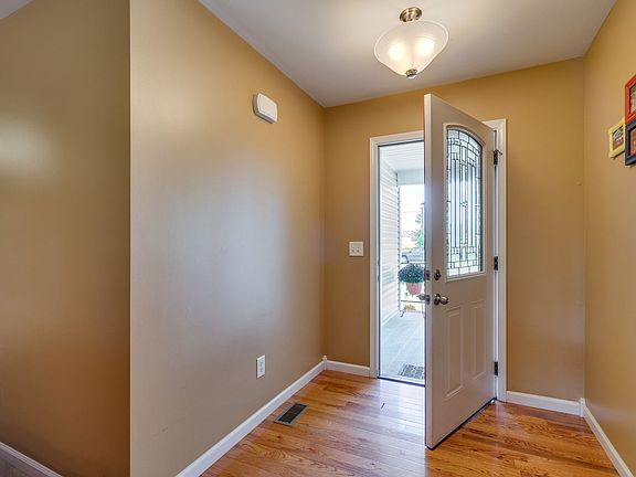 5th image of 417 Mockingbird Dr