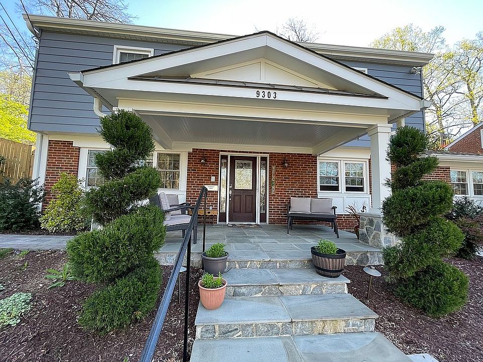 1st image of 9303 W Parkhill Dr