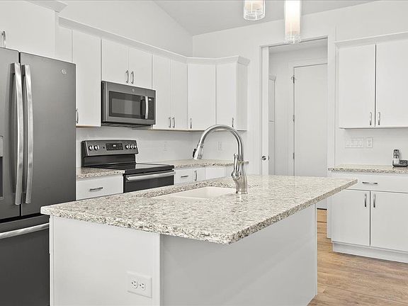 4th image of 4225 Thresher Ct