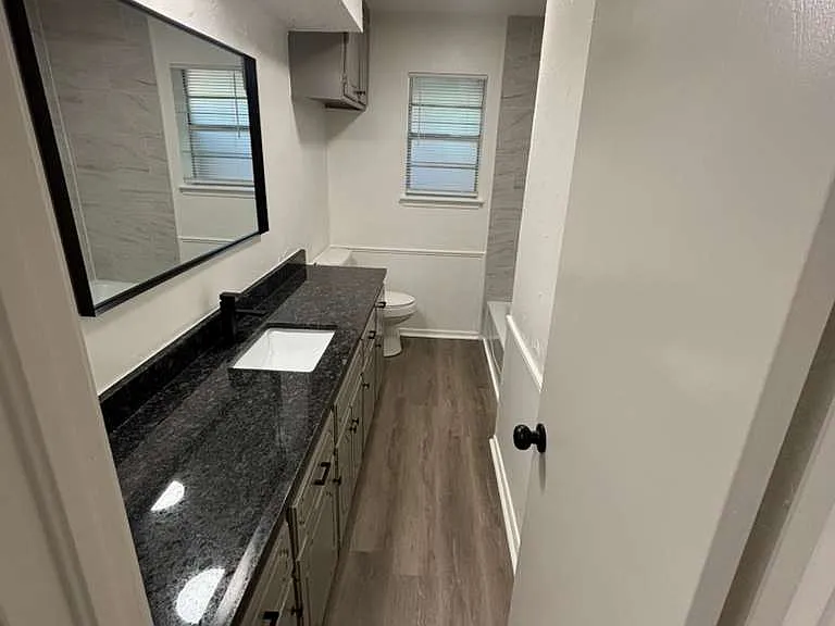 509 SW 25th Pl — Photo 12