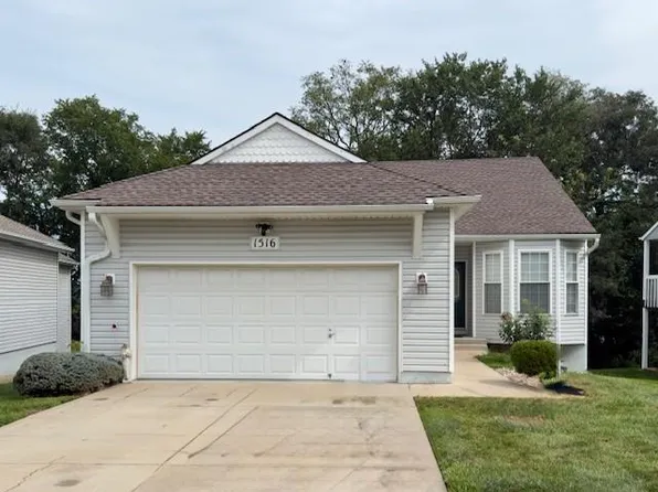 1516 NW Primrose Ln, Blue Springs, MO 64015