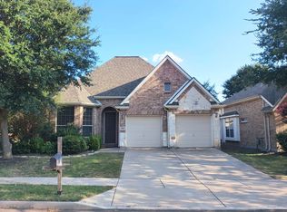 824 Lake Grove Dr, Little Elm, TX 75068