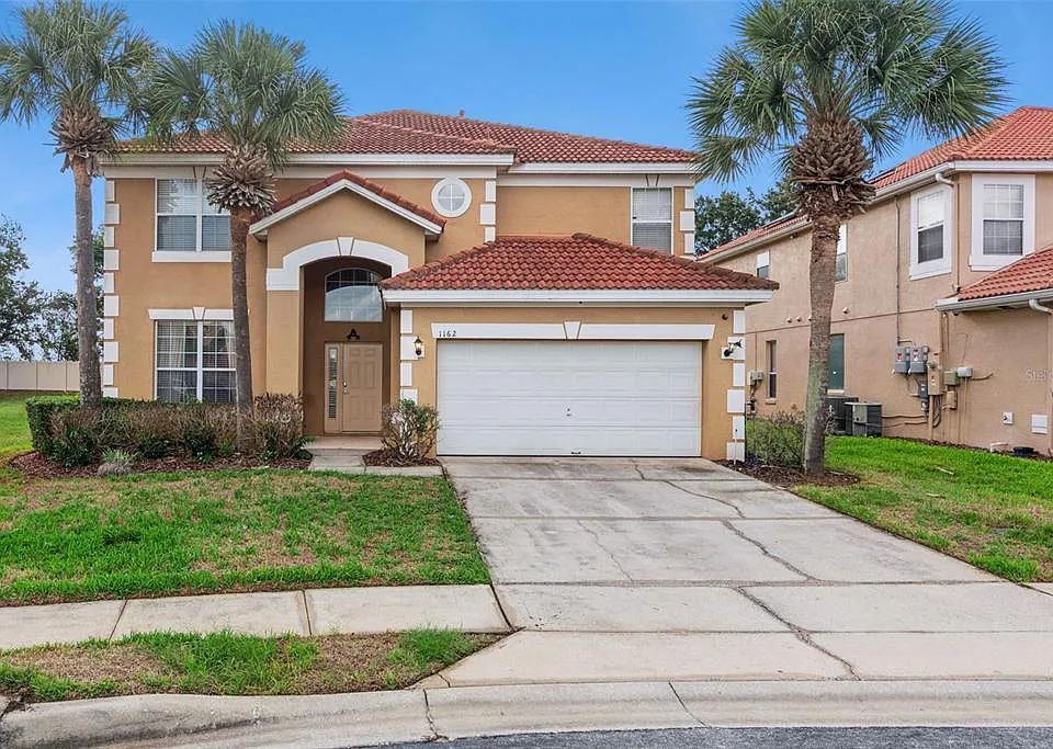 1162 Solana Cir
