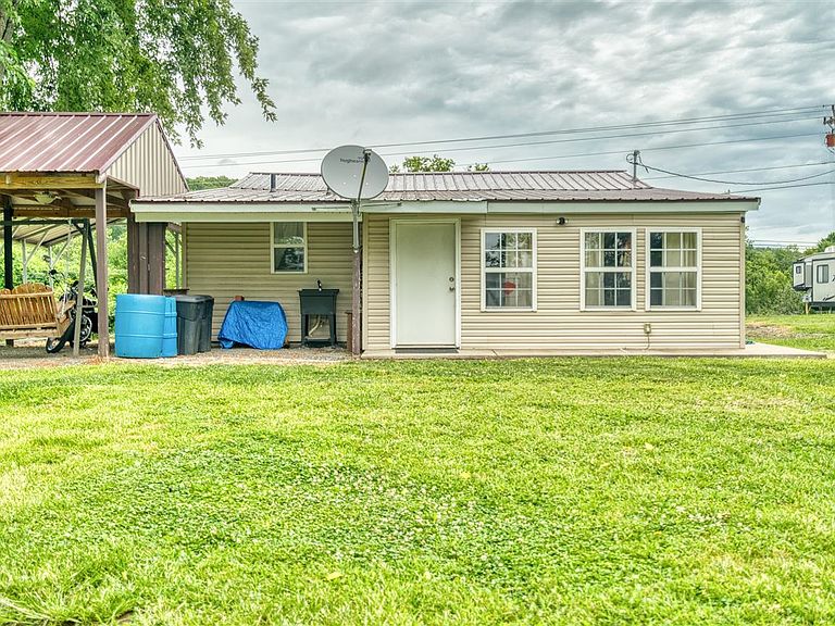 Listing photo 4