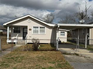 1545 Susan Ln, Slidell, LA 70458