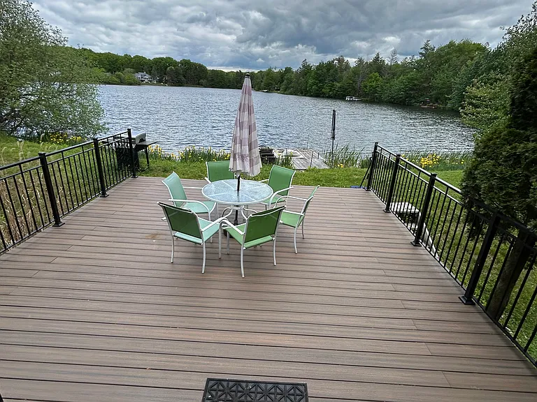 17 Heath Ln — Photo 3