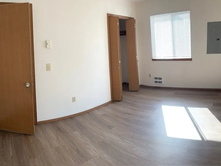 4711 N Lincoln St — Photo 6