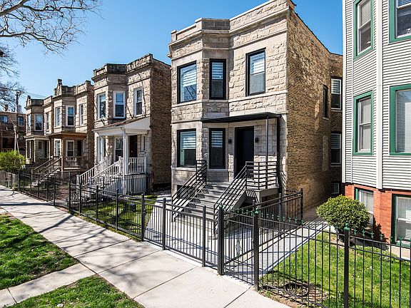 2nd image of 2624 N Monticello Ave
