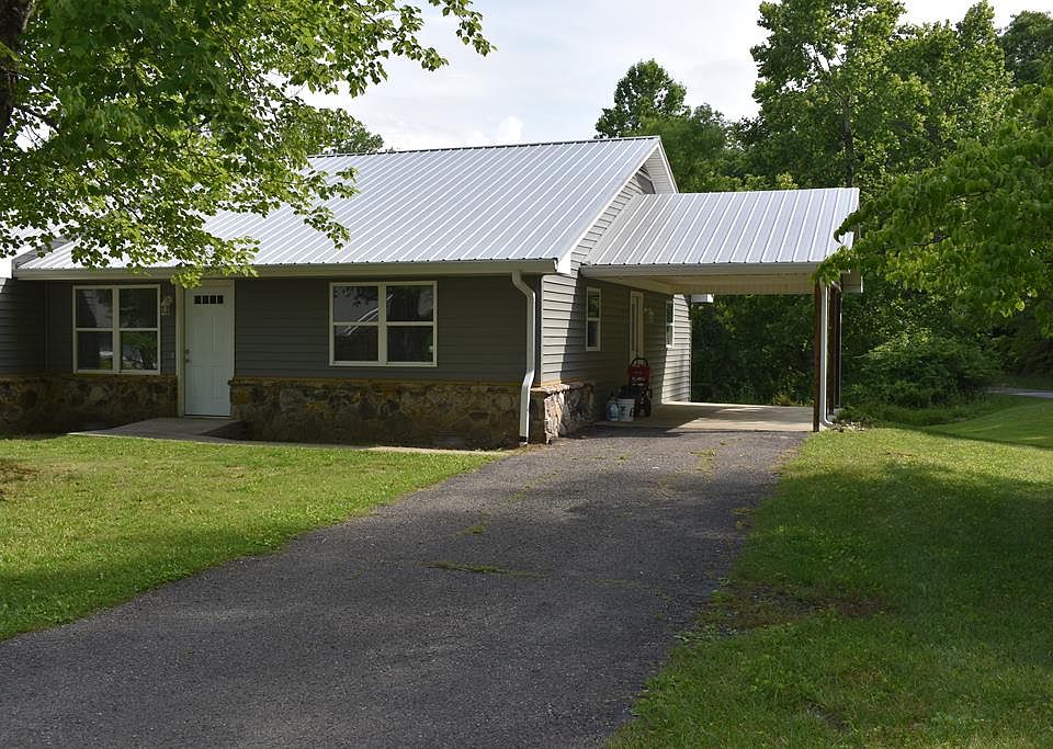 1st image of 16 Wood Ln