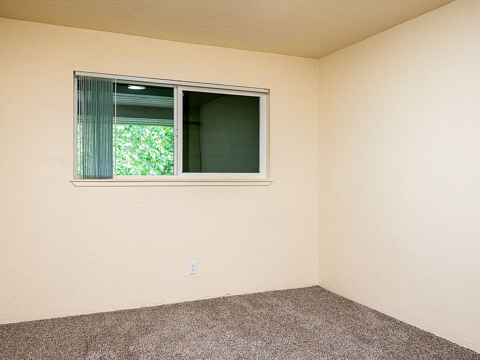 Broadway Center | Bedroom