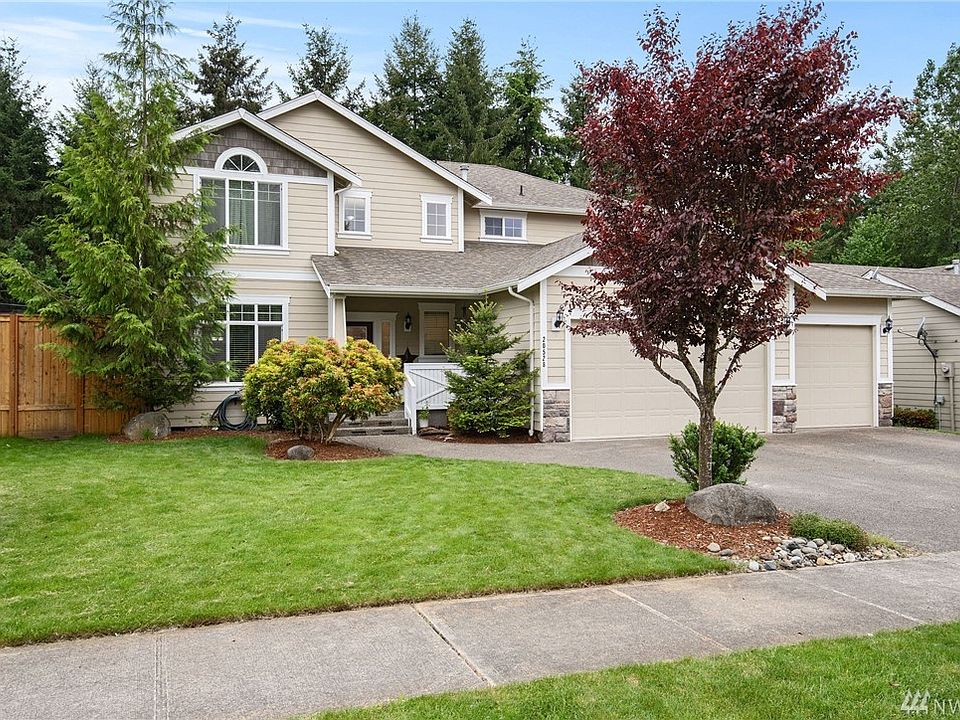 1st image of 20528 193rd Ave E