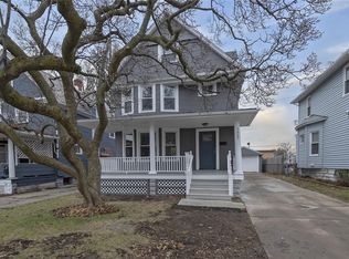 1527 Coutant Ave, Lakewood, OH