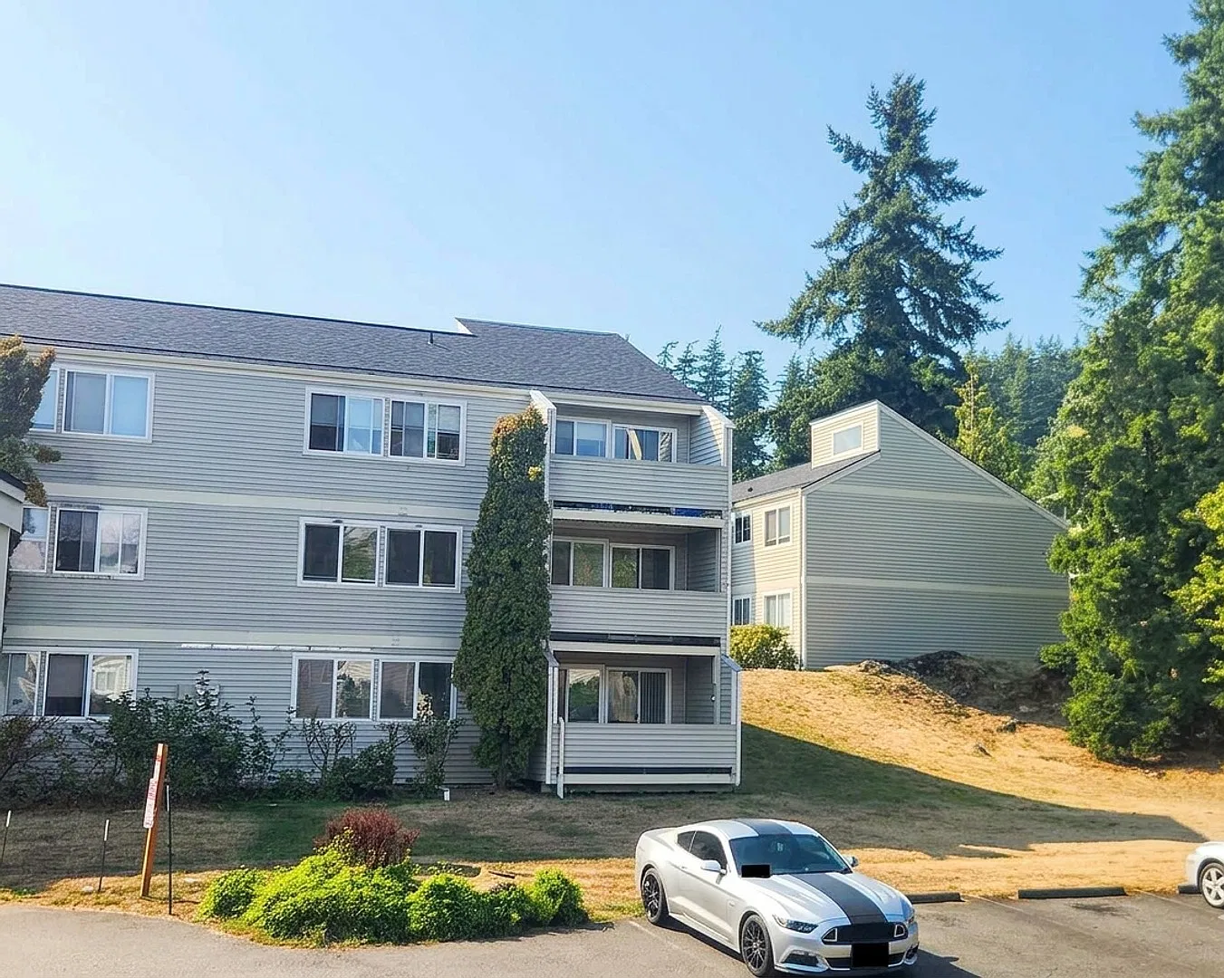 Heather Ridge — Photo 4