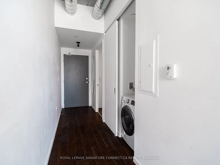 21 Lawren Harris Sq #910 — Photo 9