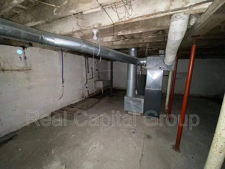 125 Edison Ave #CARRIAGE HOUSE — Photo 15