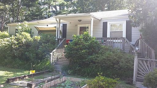 1st image of 2728 Shady Lawn Dr