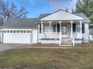 35852 Farragut Ave, Westland, MI 48186