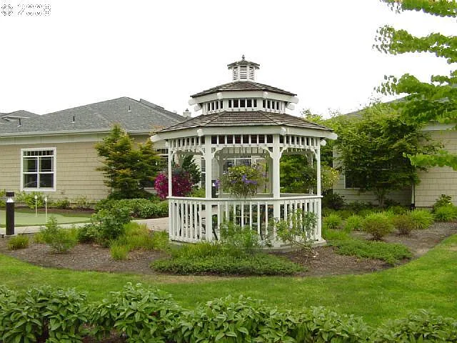 13775 SW Scholls Ferry Rd #303 — Photo 17