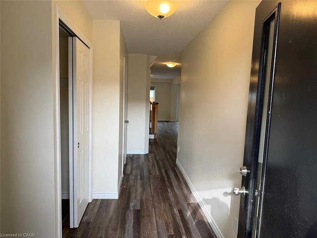 3 bed, 2.5 bath, 1505 sqft, $2,500 — Photo 3