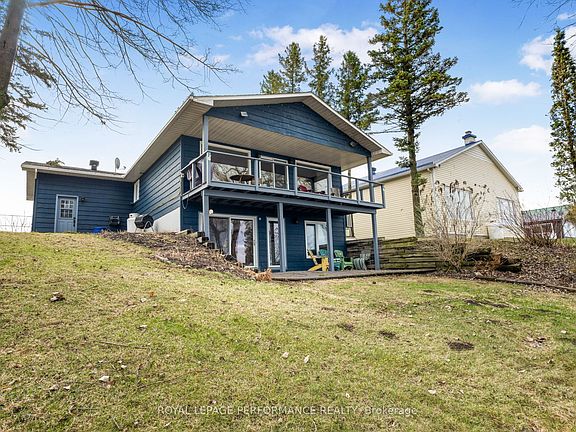 2nd image of 922 Lalonde Rd