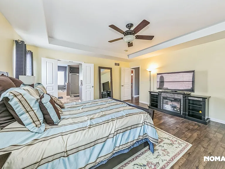 2638 Hazelnut Ct — Photo 20