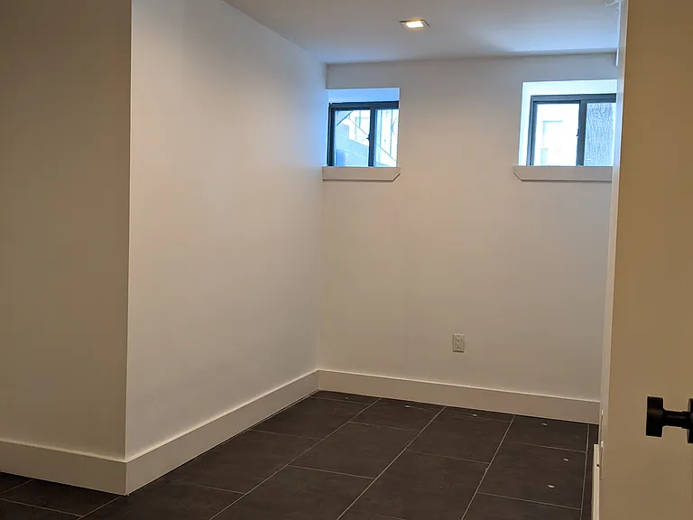 1915 Palmetto St #2 — Photo 8