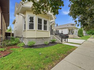 2621 Orchard St, Blue Island, IL 60406