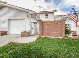 1421 Water View Dr W, Largo, FL 33771