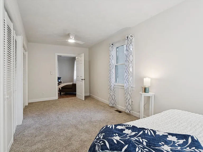 107 N High St — Photo 40