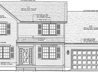 38 Ironwood Dr, Coventry, RI 02816