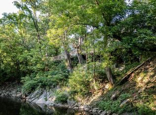 100 & 102 Creek Side Ln, Edinburg, VA 22824