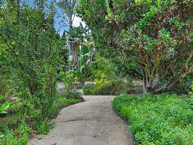 13660 Acorn Patch Ln — Photo 44