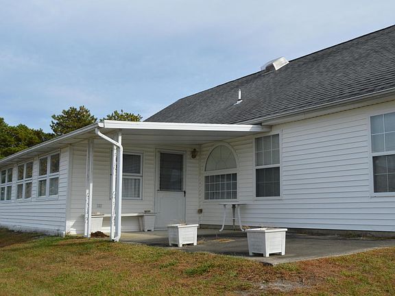 3rd image of 14 Thronbury Ct