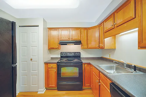 Royal Crest Nashua Photo 1