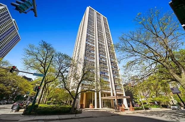 1st image of 70 W Burton Pl #2904