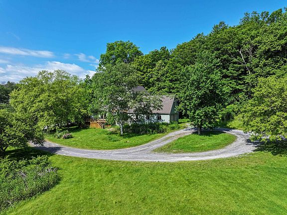 2nd image of 1029 Richville Road