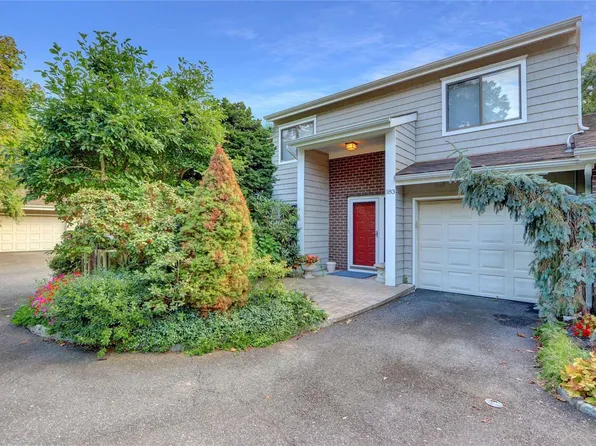 183 Otis Lane #183, Bay Shore, NY 11706