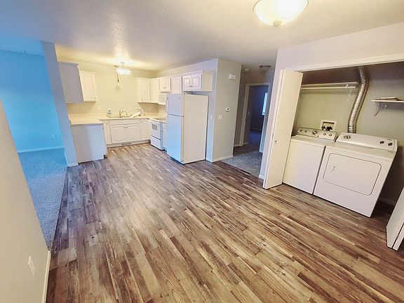 3rd image of 4905 S Tennis Ln