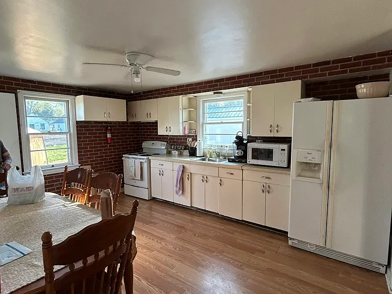 1308 Farmington Ave #HOME — Photo 5