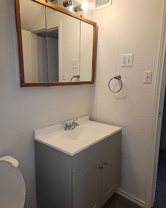 1st image of 515 Leavell Dr
