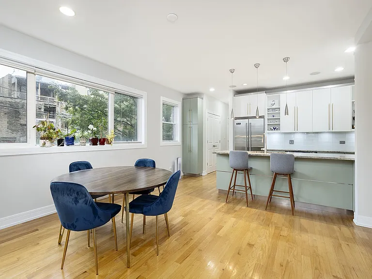 821 W Roscoe St #1 — Photo 33