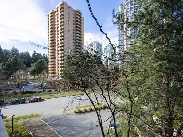 6282 Kathleen Ave #502, Burnaby, BC V5H 4J4