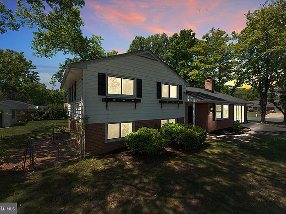 5th image of 14707 Braddock Rd