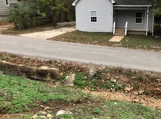 1313 N 10th St, Poplar Bluff, MO 63901