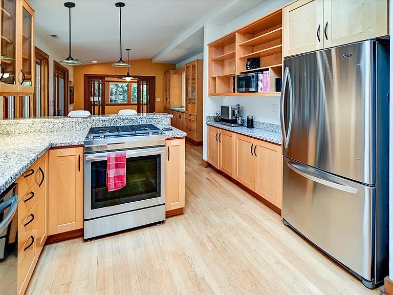 4746 Lafayette Dr — Photo 38