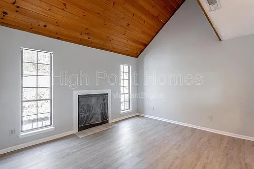3620 Idlewild Cir Photo 1