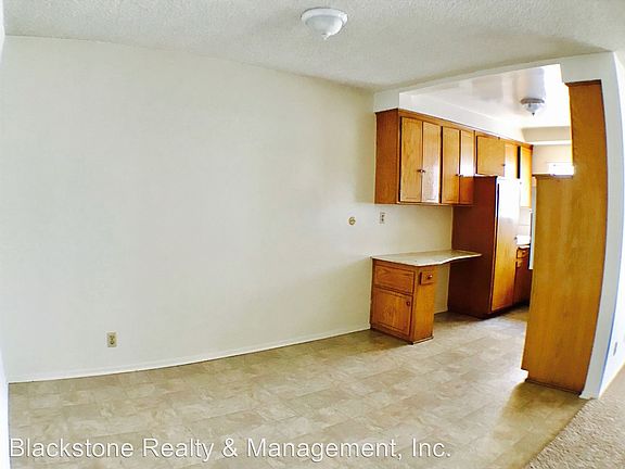 5th image of 1135 N Ogden Dr APT 09
