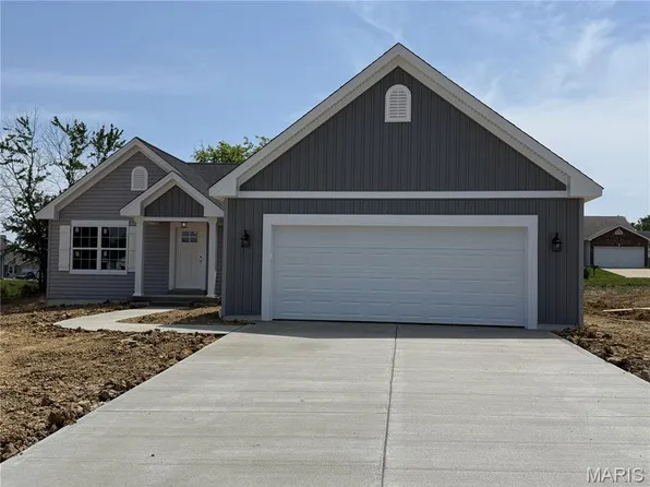 18804 Addi Dr, Warrenton, MO 63383